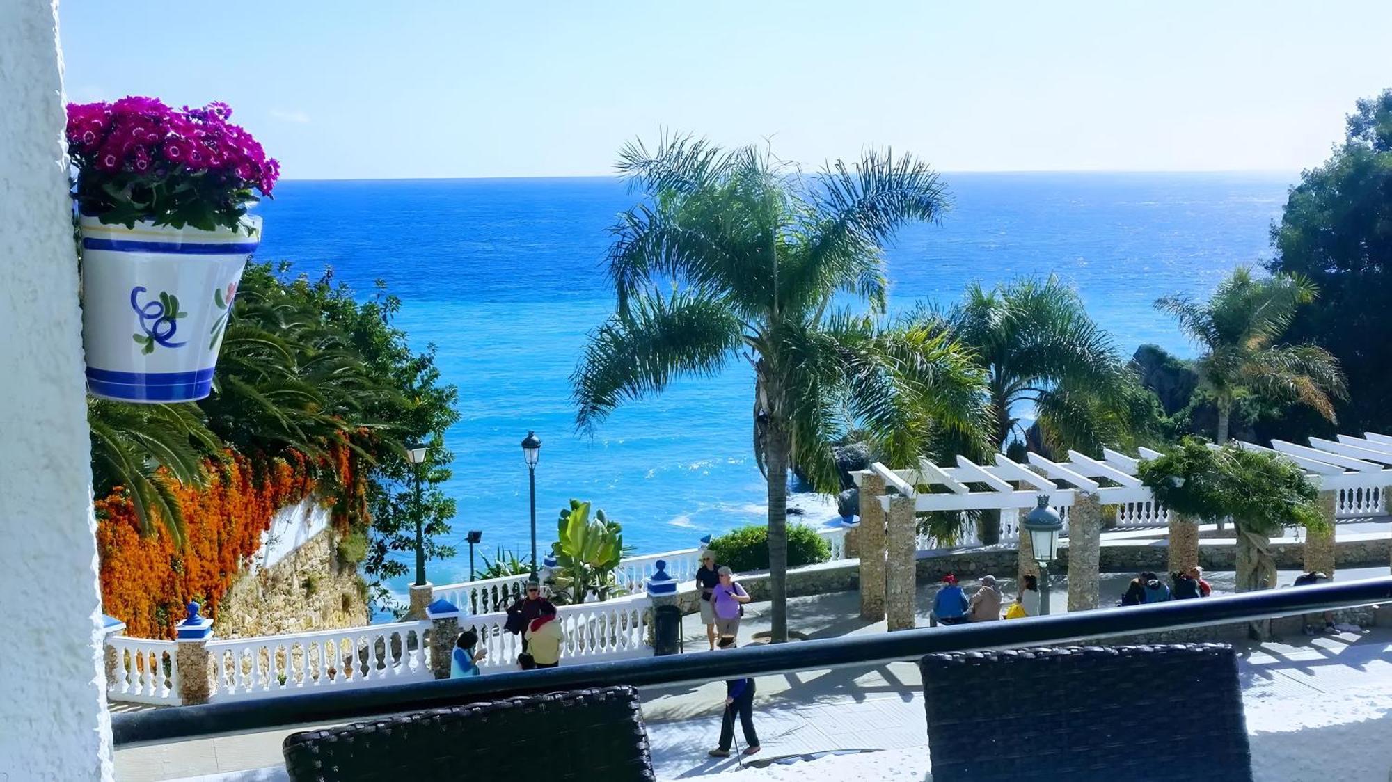 Ferienwohnung Spectacular Sea Views, 2 Bed,2 Bath Nerja Exterior foto